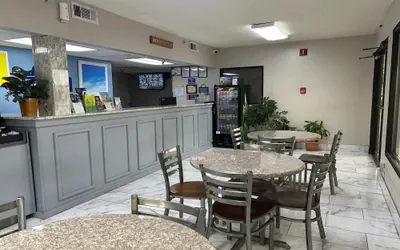 Photo 3 - Days Inn by Wyndham Dublin GA