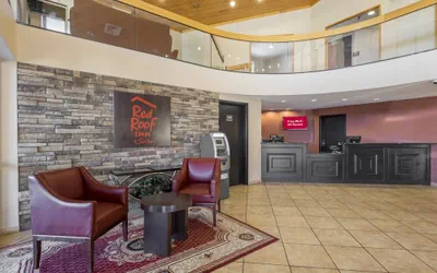 Photo 3 - Red Roof Inn & Suites Cincinnati North - Mason