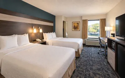 Photo 4 - Grand Vista Richmond Airport Hotel