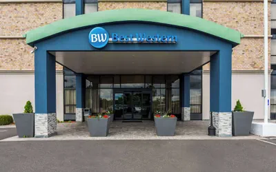 Photo 2 - Best Western Executive Hotel Of New Haven - West Haven