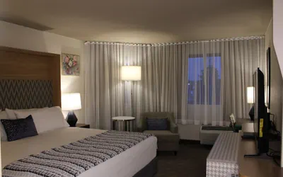 Photo 5 - Wyndham Flint MI/Grand Blanc/Bishop Airport/Conference Ct