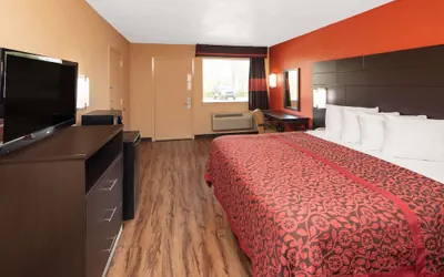 Photo 5 - Days Inn by Wyndham Tupelo