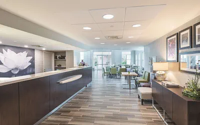 Photo 4 - La Quinta Inn & Suites by Wyndham Plantation at SW 6th St