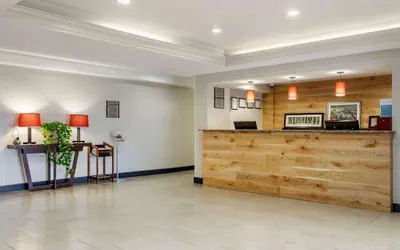 Photo 2 - Country Inn & Suites by Radisson, Atlanta Downtown