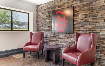Photo 3 - Red Roof Inn Detroit-Rochester Hills/Auburn Hills
