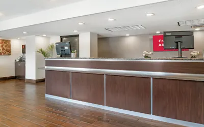 Photo 3 - Red Roof Inn Detroit-Rochester Hills/Auburn Hills
