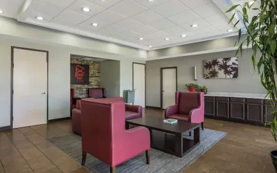 Photo 4 - Red Roof Inn & Suites Statesboro - University