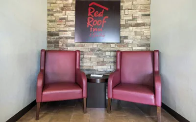 Photo 5 - Red Roof Inn & Suites Statesboro - University