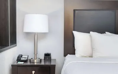 Photo 4 - La Quinta Inn & Suites by Wyndham Atlanta Airport South