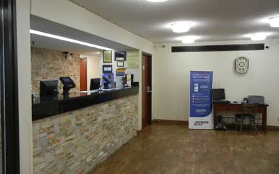 Photo 5 - Quality Inn Holland - Toledo