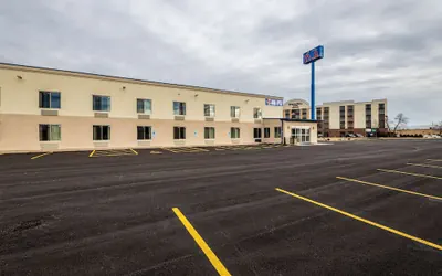 Motel 6 Peoria, IL