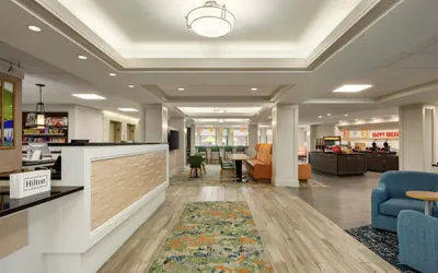 Photo 4 - Hampton Inn Lancaster