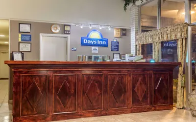 Photo 5 - Days Inn by Wyndham Leesville