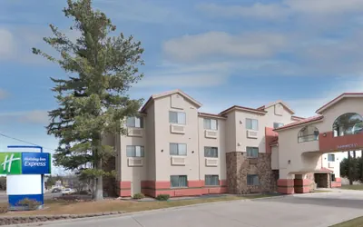 Photo 2 - Holiday Inn Express Show Low by IHG