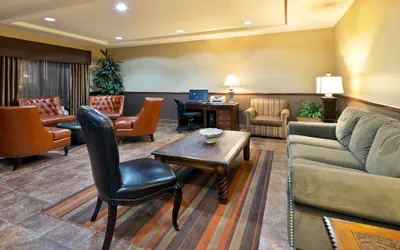 Holiday Inn Express Show Low by IHG