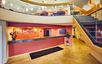Photo 3 - LivINN Hotel Cincinnati / Sharonville Convention Center