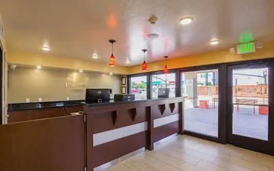 Photo 4 - Econo Lodge Hurricane Zion Park Area