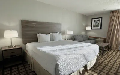 Photo 4 - Baymont by Wyndham Queensbury / Lake George