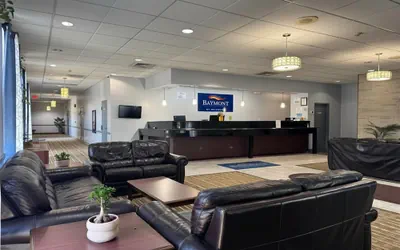 Photo 2 - Baymont by Wyndham Queensbury / Lake George