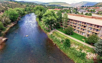 Photo 2 - DoubleTree by Hilton Durango