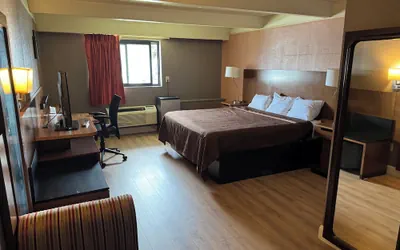 Photo 2 - Economy Inn North Randall