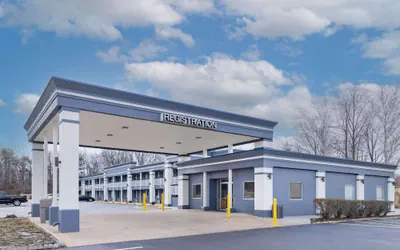 Photo 2 - Days Inn by Wyndham Fredericksburg North