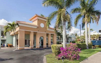 Boca By the Sea