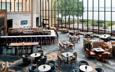 Photo 3 - San Francisco Airport Marriott Waterfront