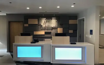 Photo 3 - Holiday Inn Express Naperville by IHG