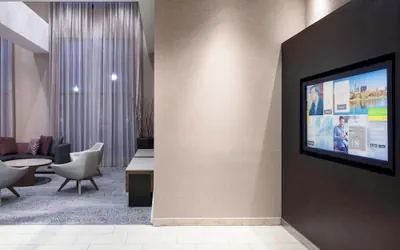 Photo 3 - Courtyard by Marriott Omaha Downtown