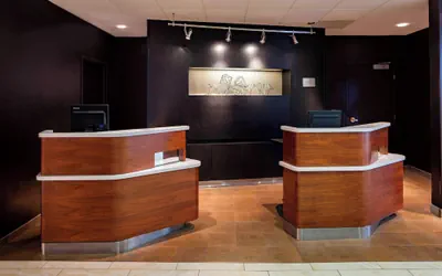 Photo 4 - Courtyard by Marriott Omaha Downtown