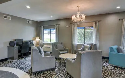 Photo 3 - Quality Inn & Suites Grand Prairie South