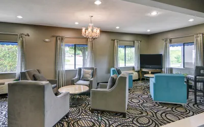 Photo 5 - Quality Inn & Suites Grand Prairie South