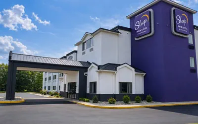 Photo 2 - Sleep Inn & Suites Peoria North