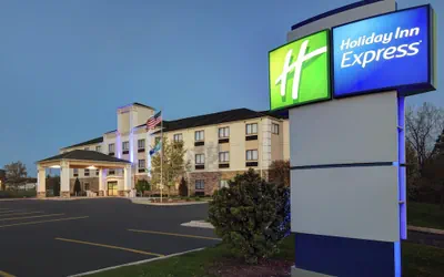 Photo 2 - Holiday Inn Express Adrian by IHG