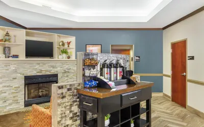 Photo 5 - Best Western Plus Suites-Greenville