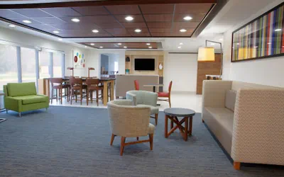 Photo 2 - Holiday Inn Express & Suites Dayton-Huber Heights by IHG