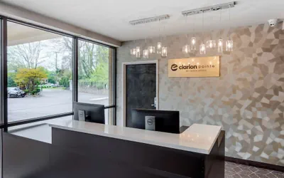 Photo 3 - Clarion Pointe Charlottesville
