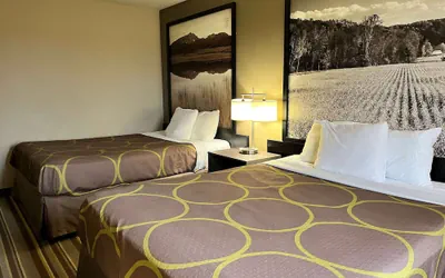 Photo 2 - Super 8 by Wyndham Gas City Marion Area