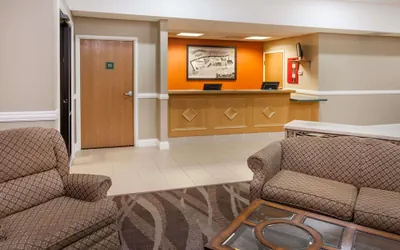 Photo 2 - Super 8 by Wyndham Rochester