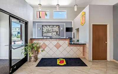 Photo 3 - Super 8 by Wyndham Marana/Tucson Area