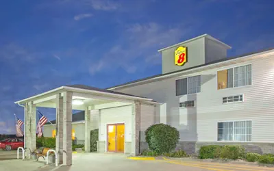 Photo 2 - Super 8 by Wyndham Clarinda