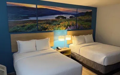 Photo 3 - Days Inn by Wyndham Yosemite Area
