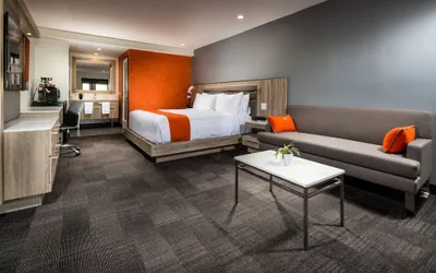 Photo 2 - Canoga Hotel