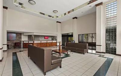 Photo 5 - Red Roof Inn & Suites Newnan