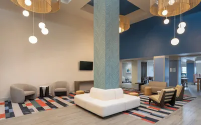 Photo 3 - Holiday Inn Express Orlando International Airport by IHG