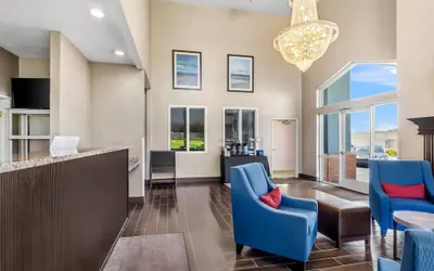 Photo 4 - Comfort Inn Elko