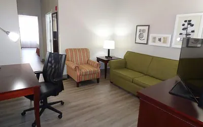 Photo 3 - Country Inn & Suites by Radisson, Biloxi-Ocean Springs, MS