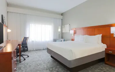 Photo 5 - Courtyard by Marriott Monroe Airport