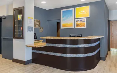 Photo 3 - Days Inn by Wyndham Bernalillo